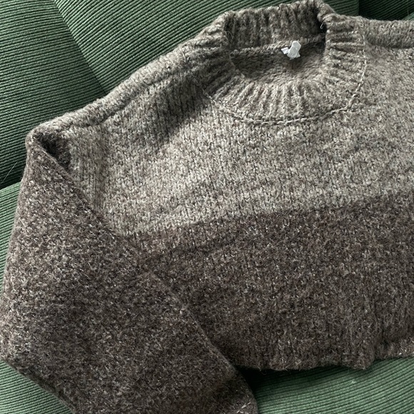 Garage 2 Tone Sweater - Picture 3 of 5